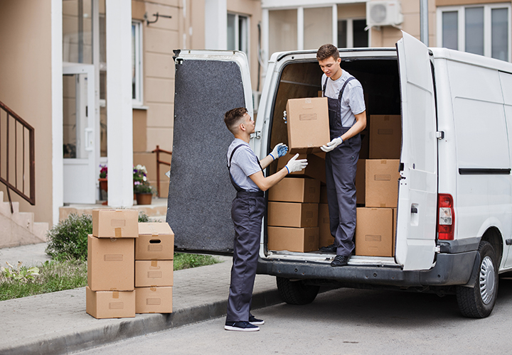 Reparto urbano – furgoneta de reparto